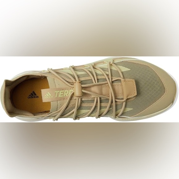 NWT adidas Men's Terrex Voyager 21 Travel Hiking Shoe - Picture 2 of 8